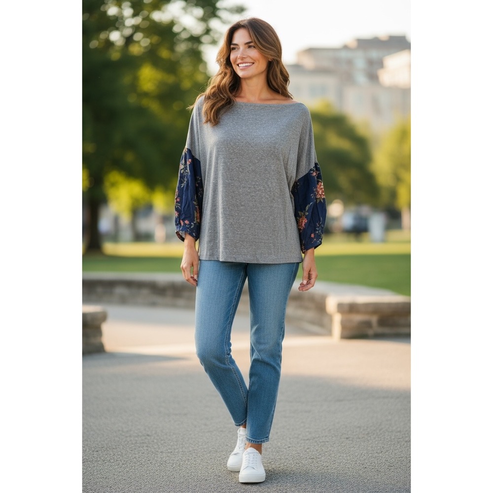 NWT UMGEE USA Gray Floral Sleeve Boat Neck Dolman Top Women's Size M